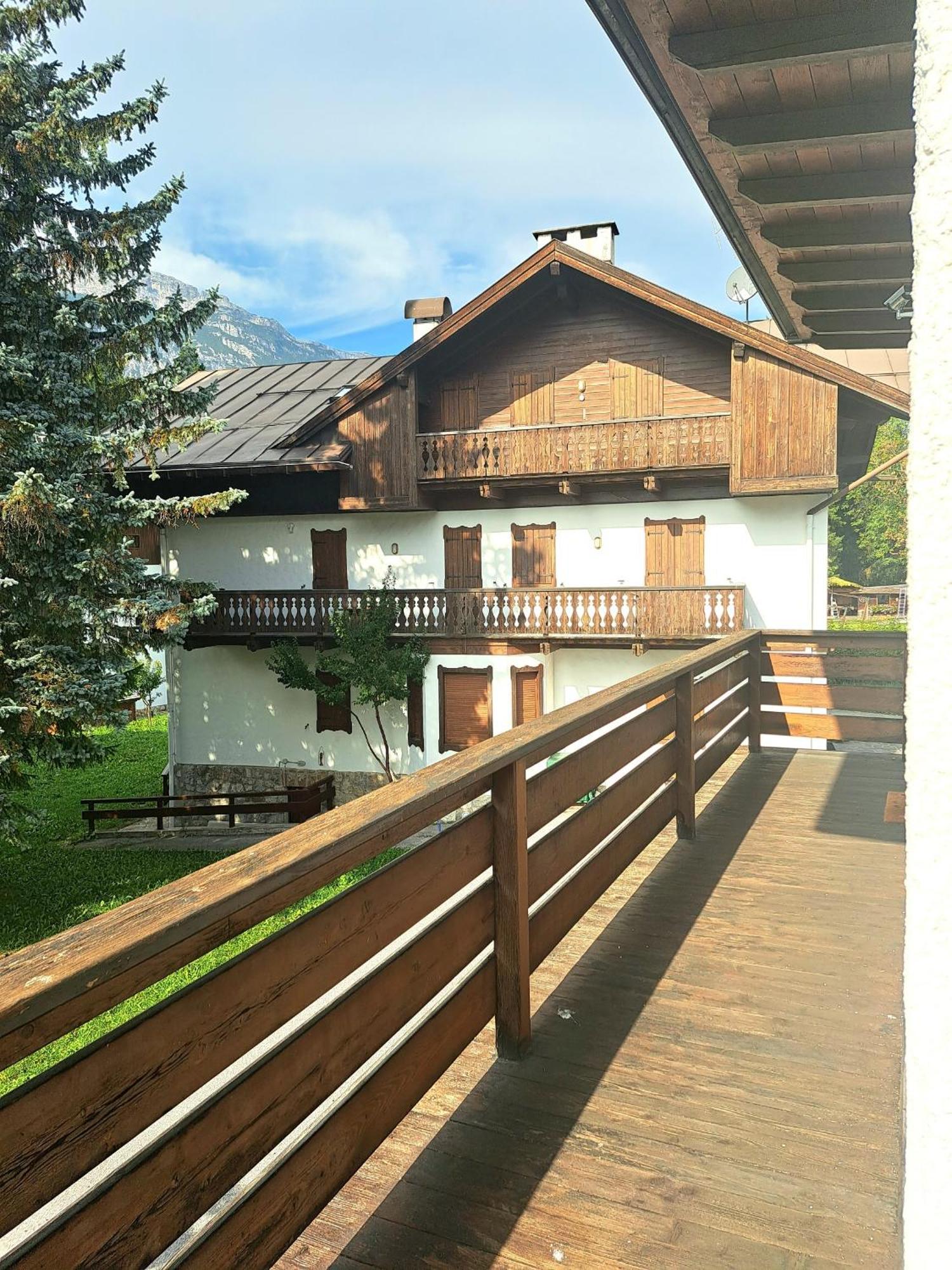 Luminoso Ed Accogliente, Centralissimo Appartamento Indipendente Cortina dʼAmpezzo Kültér fotó