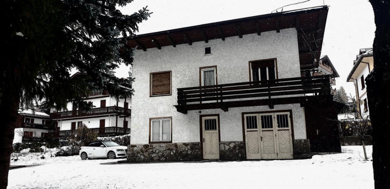Luminoso Ed Accogliente, Centralissimo Appartamento Indipendente Cortina dʼAmpezzo Kültér fotó